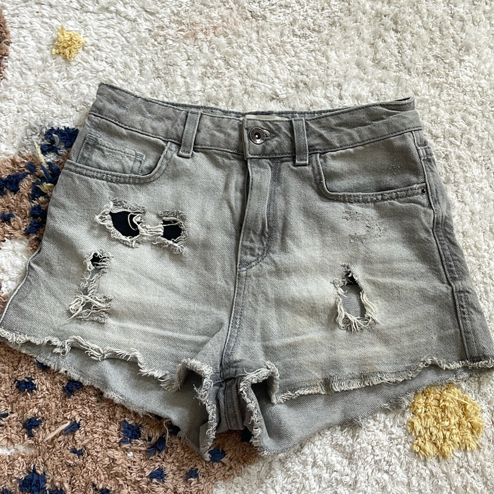 Zara denim gray shorts 34